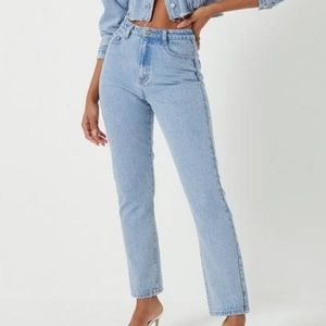 light blue highwaisted straight jeans